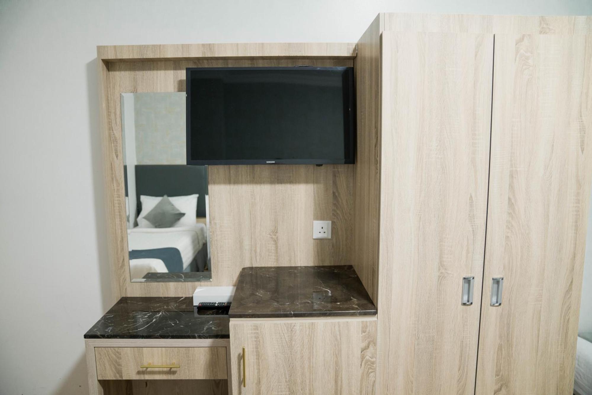 Hayah Salam Silver Hotel Медина Екстериор снимка